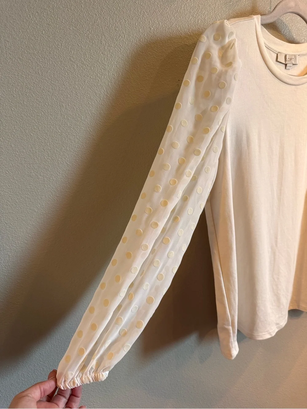 LOFT Cream Polka Dot Puff-Sleeve Top